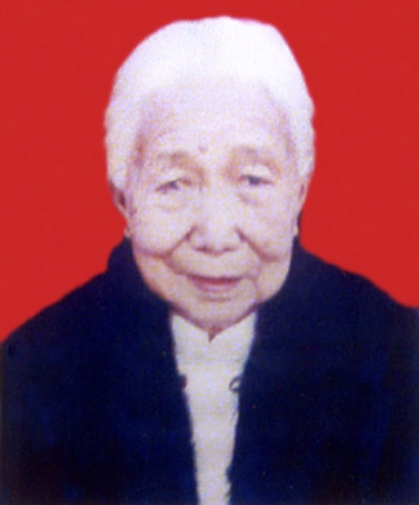 杨绍静执事肖像